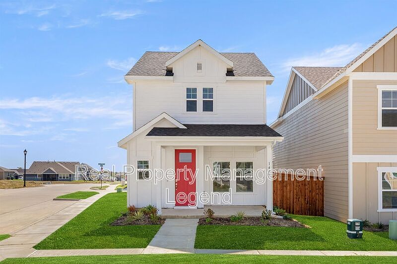 1st image of 1401 Apricot Ln