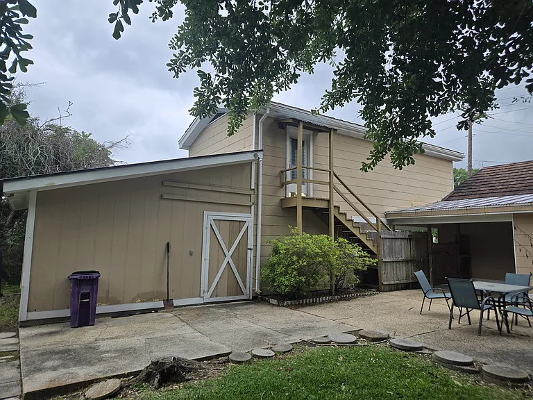 400 Tiger Dr — Photo 3