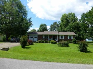 4355 Driftwood Dr, Paducah, KY 42001