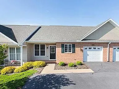 1123 Royal Ct Photo 1