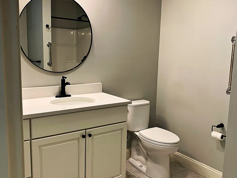 502 Edgewater Cir #C — Photo 8