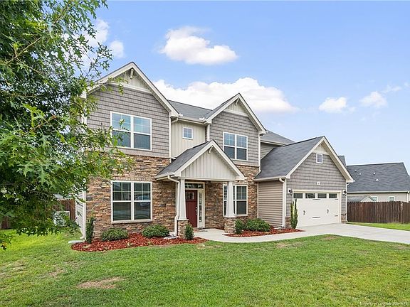 3rd image of 387 Fountain Grove Dr