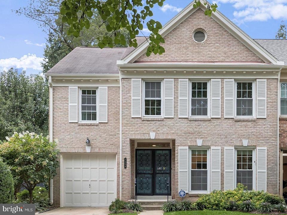 1st image of 1558 McLean Commons Ct