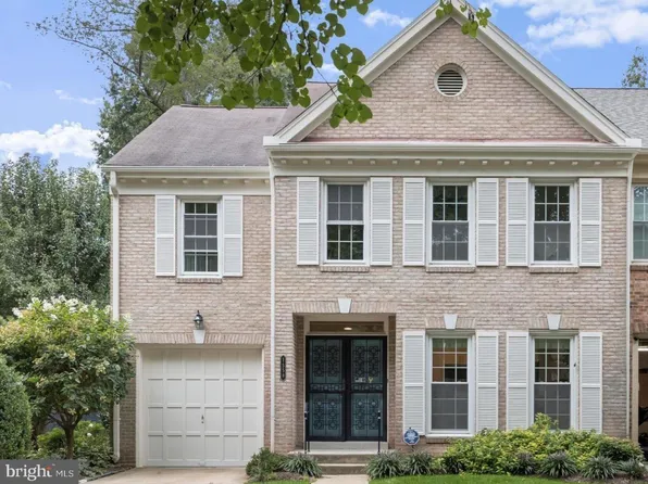 1558 McLean Commons Ct, Mc Lean, VA 22101