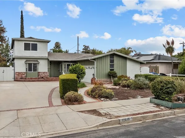 12619 Gladstone Ave, Sylmar, CA 91342