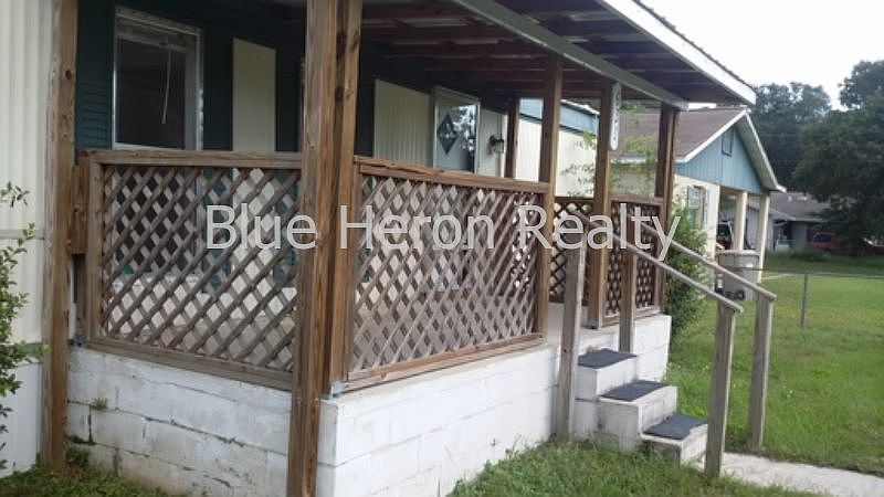 2nd image of 631 N 9th St