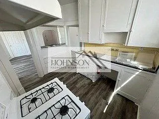 1 bed, 1.0 bath, 870 sqft, $1,495 — Photo 3