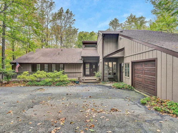 6960 Sugar Rum Ridge Rd, Roanoke, VA 24018