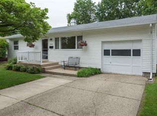 2705 Edison Rd, South Bend, IN 46615