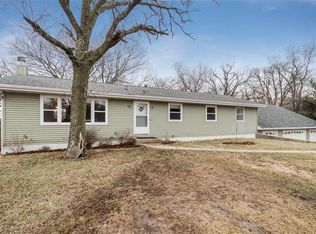 1561 Conestoga Trl NE, Swisher, IA 52338