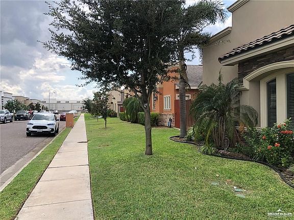3rd image of 4715 N Ebony St #4