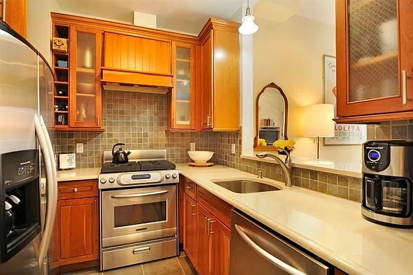 Rented by R New York | media 1