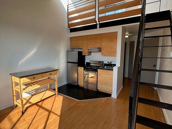 3rd image of 5403 Ballard Ave NW #10314930