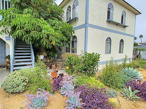 2nd image of 245 Avenida Rosa