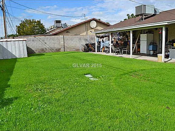 4th image of 4565 E Wyoming Ave