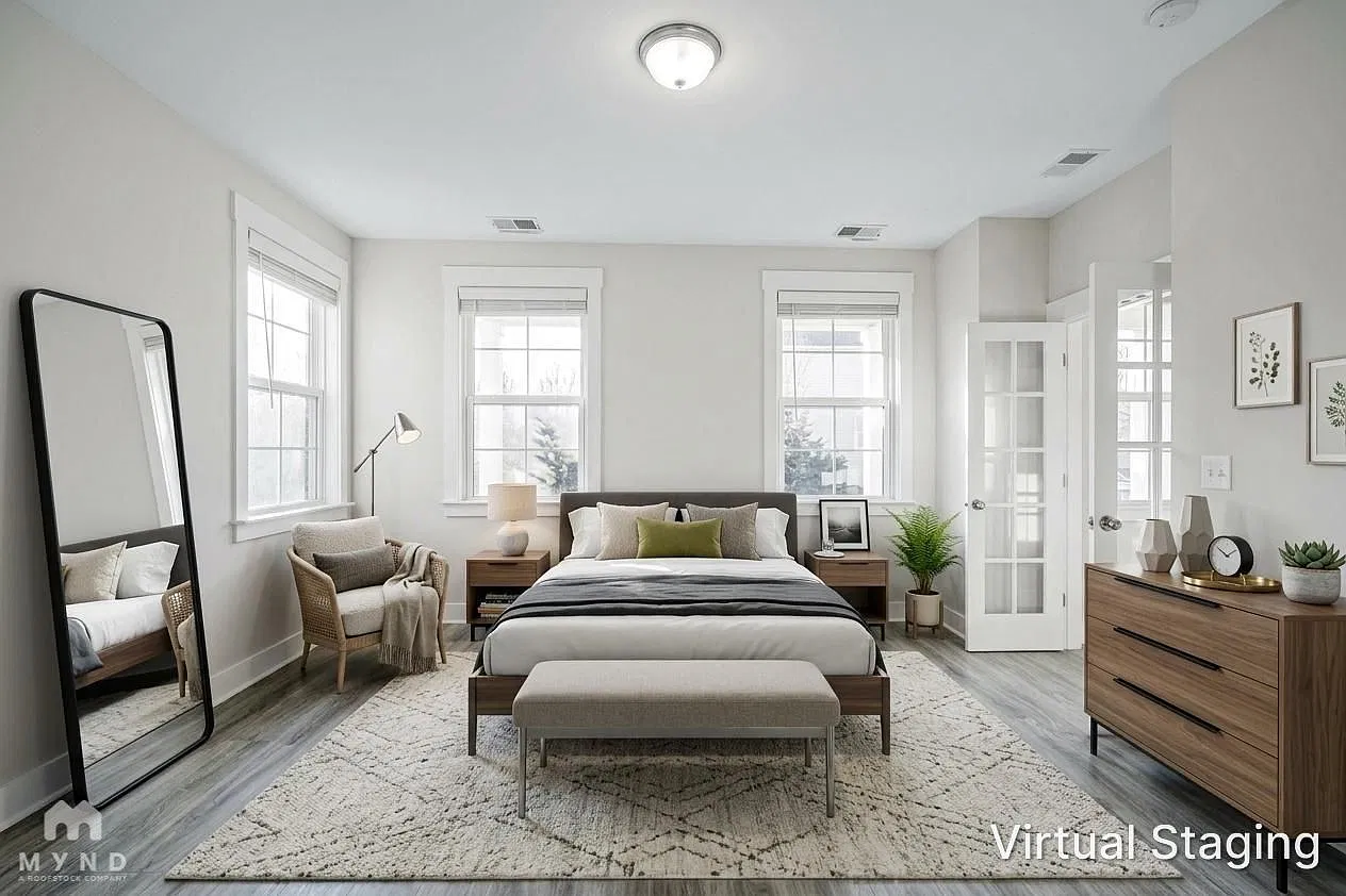 4 bed, 2.5 bath, 2460 sqft, $2,295 — Photo 4