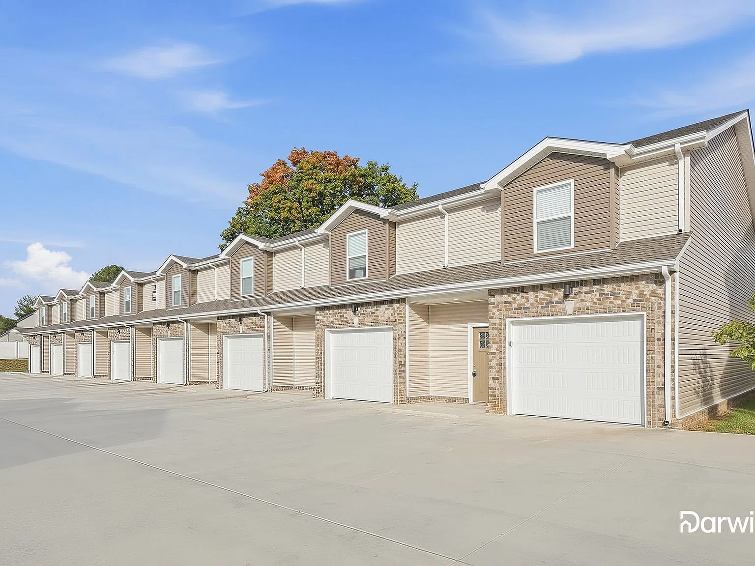 2 bed, 2.5 bath, 1550 sqft, $1,140 — Photo 2