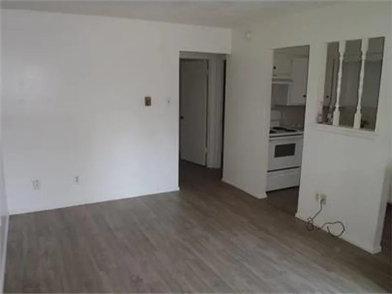 710 S 19th St — Photo 3
