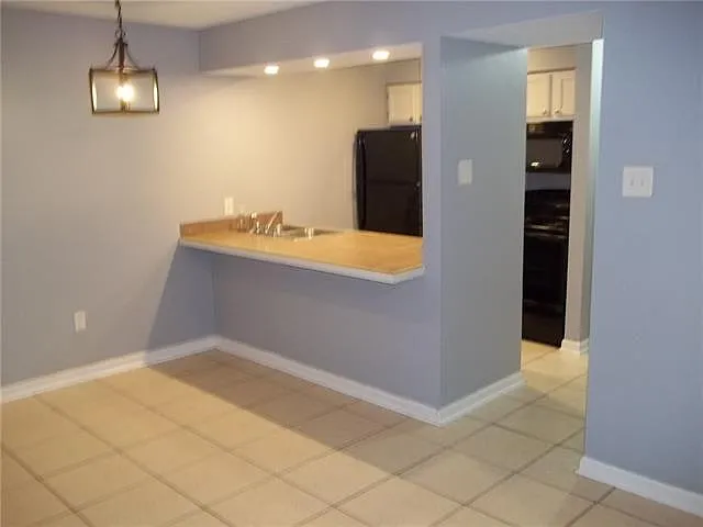 2 bed, 2.0 bath, 825 sqft, $1,200 — Photo 4