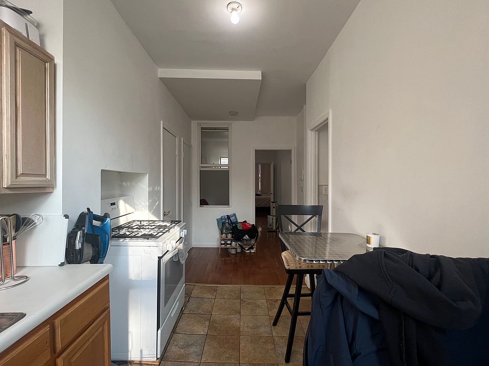 1st image of 296 Harman St #2R