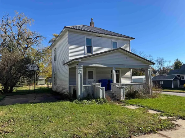 229 4th Ave SE, Oelwein, IA 50662