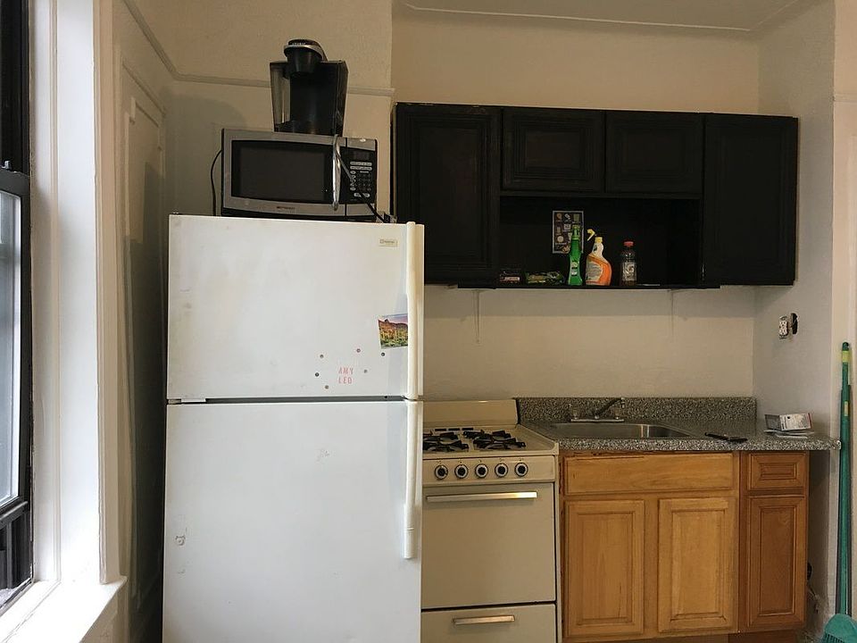 1st image of 920 72nd St APT 4B