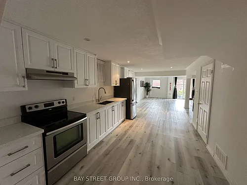 196 Colesbrook Rd Photo 1