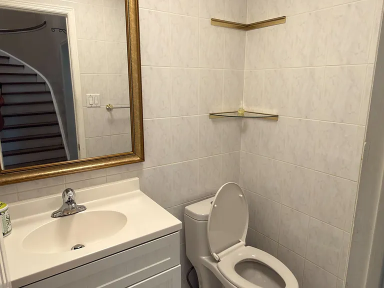 5202 Huntingfield Dr E — Photo 13