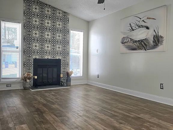 3rd image of 188 Village Cir #188