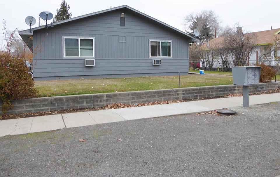 1st image of 1411 Roosevelt Ave