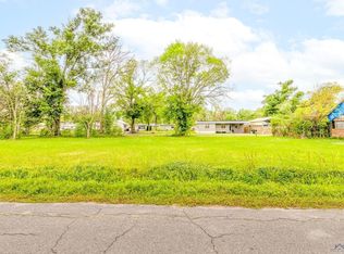 Donald Dr, Houma, LA 70363