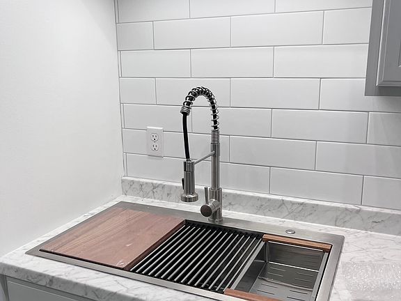 3rd image of 10240 Chapman Hwy APT 16
