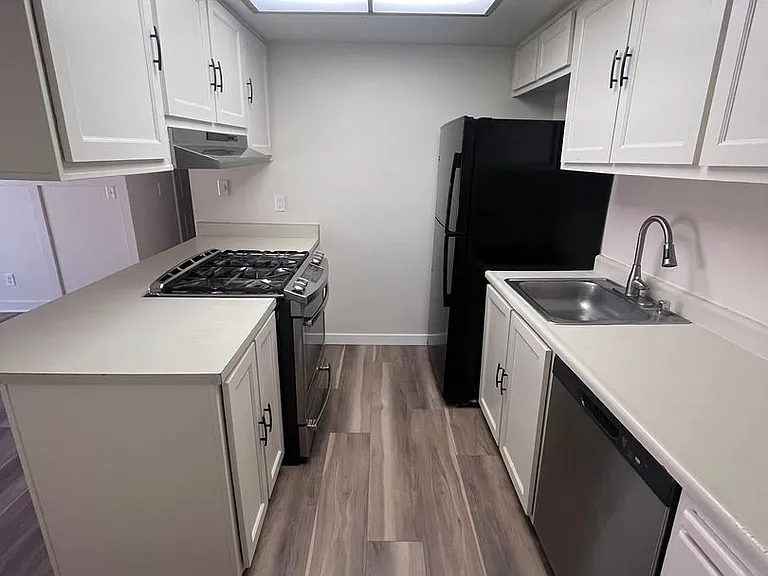 3341 Gould Way — Photo 4