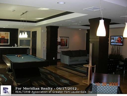 4th image of 2421 NE 65th St APT 415