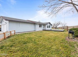 460 Sun Acres Rd, Zillah, WA 98953