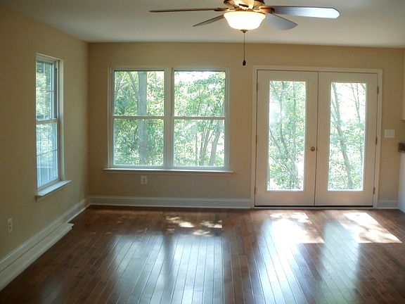 Living Rm area