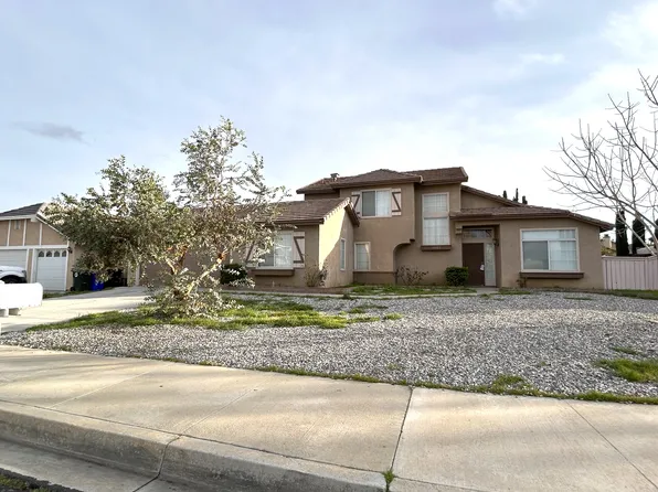 14825 Snake River Ct, Victorville, CA 92392