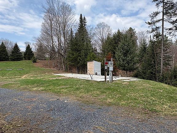 5th image of 160 West Hill Road