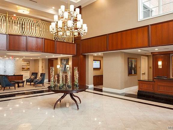 4th image of 3000 Royal Ct Unit 3311