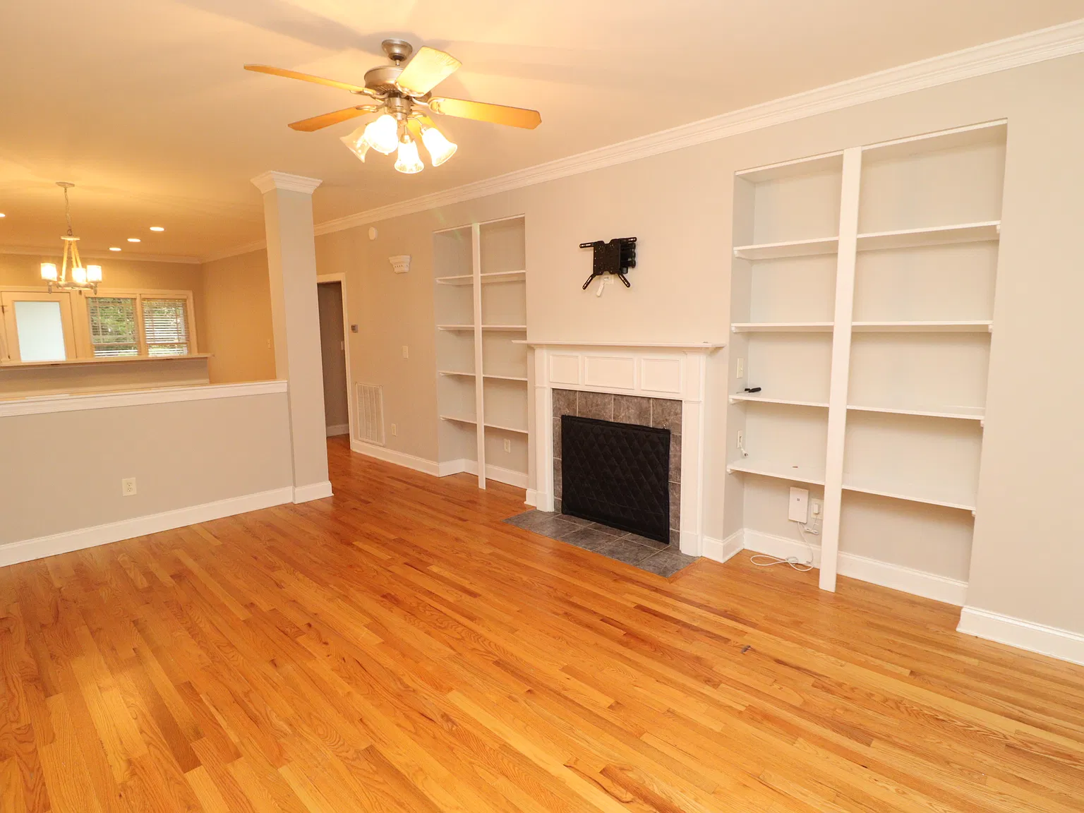 Charming Ranch-Style Home in Scotts Mill Available Immediately — Photo 4