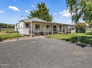 370 McLaughlin Rd, Yakima, WA 98908