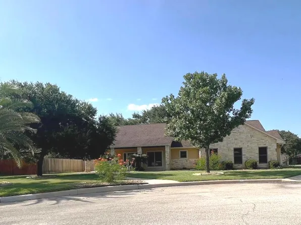 1609 Pecan Circle, Pleasanton, TX 78064