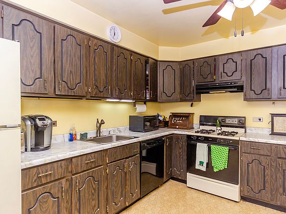 5th image of 4814 N Melvina Ave