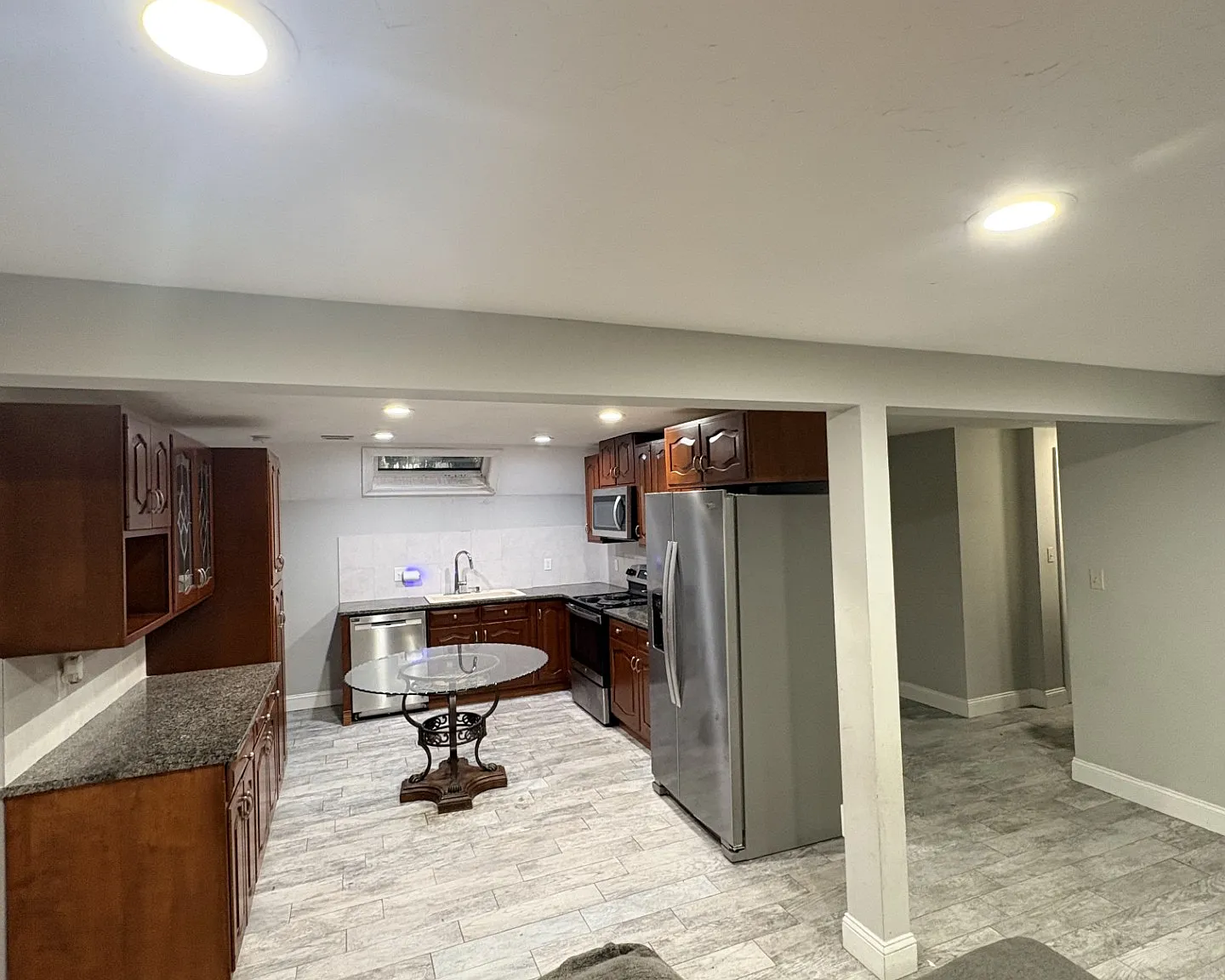 4 bed, 1800 sqft, $3,800 — Photo 2