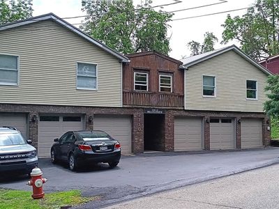 2108-2110 Hollingsworth St, New Kensington, PA, 15068