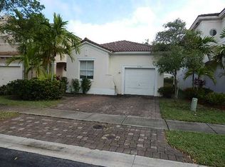 2241 NE 37th Rd, Homestead, FL 33033