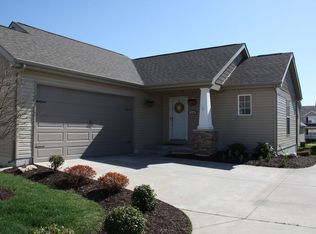 1240 Harmony Lake Dr, Saint Peters, MO 63376