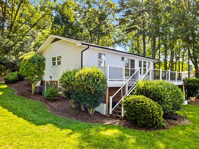 118 Revere Dr — Photo 33