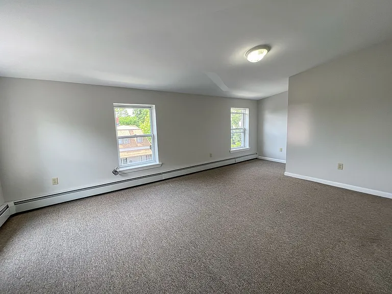 16-18 Elmer St — Photo 7
