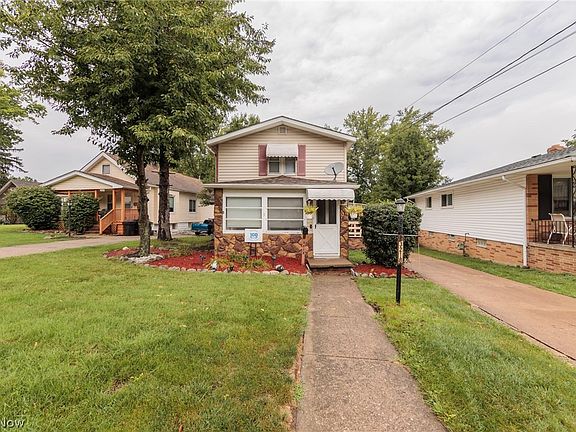 2nd image of 3218 W Ridgewood Dr